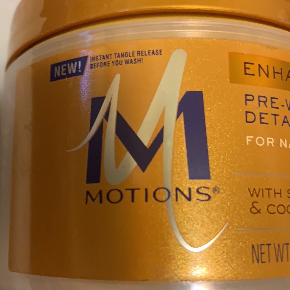 MOTIONS ENHANCE & DEFINE PREWASH DETANGLING BUTTER